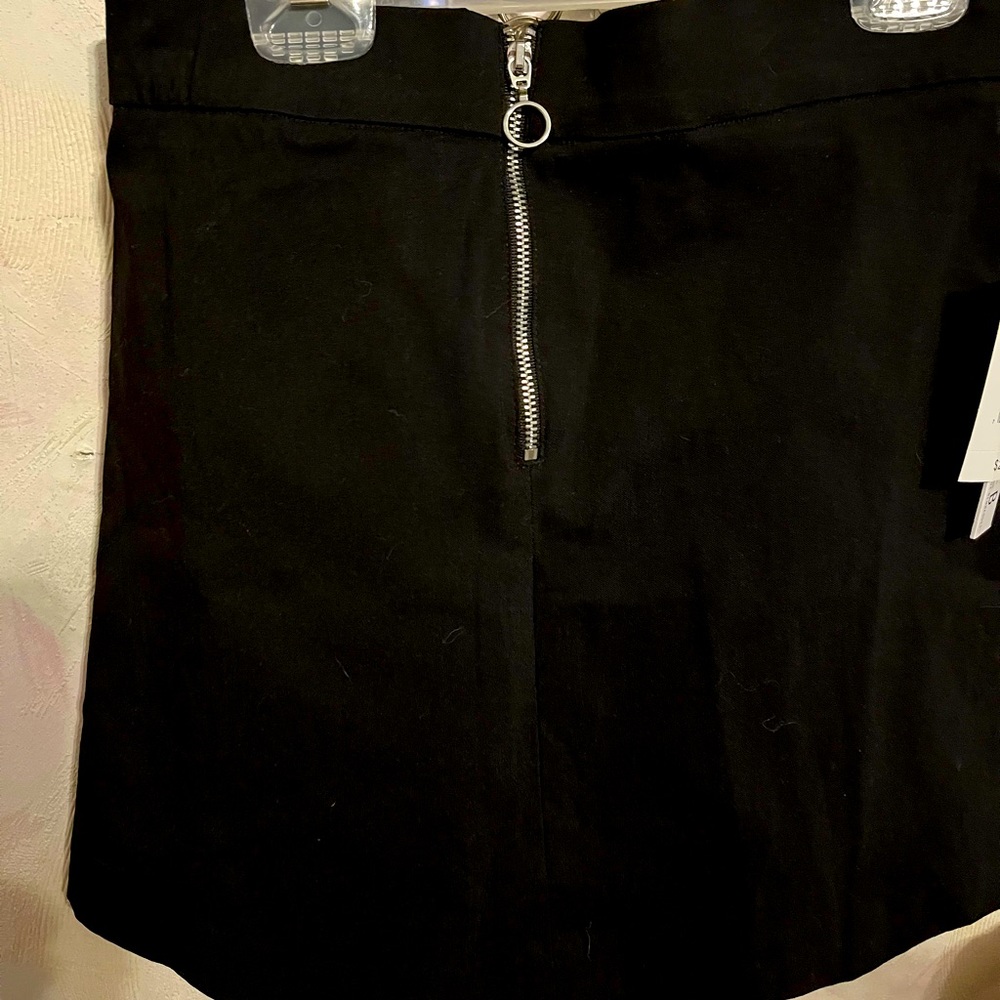 NWT black mini skirt with zipper front by Joe B